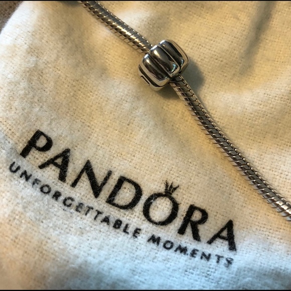 Pandora Jewelry - Pandora Ribbed Clip
